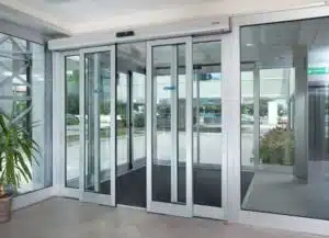 Installer des portes automatiques pour faciliter les accès aux espaces
