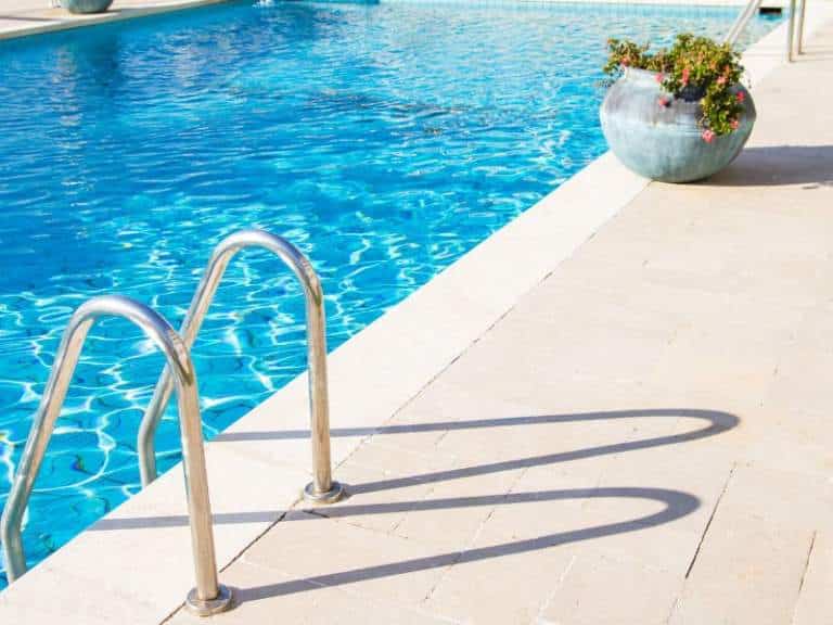 Faire appel au crédit travaux pour votre piscine